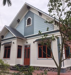 Mẫu cửa nh&ocirc;m k&iacute;nh việt ph&aacute;p v&acirc;n gỗ đẹp