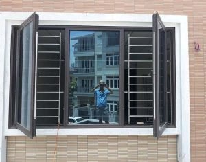 Mẫu cửa nhôm kính Xingfa màu đen ghi đẹp