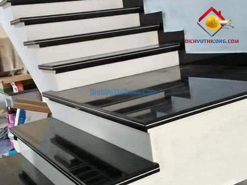 da-hoa-cuong-cau-thang-3-dichvuthicong