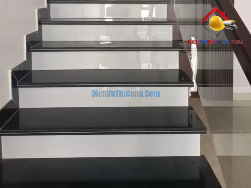 da-hoa-cuong-cau-thang-7-dichvuthicong