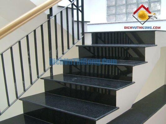 mau-da-cau-thang-dep-2023-dichvuthicong