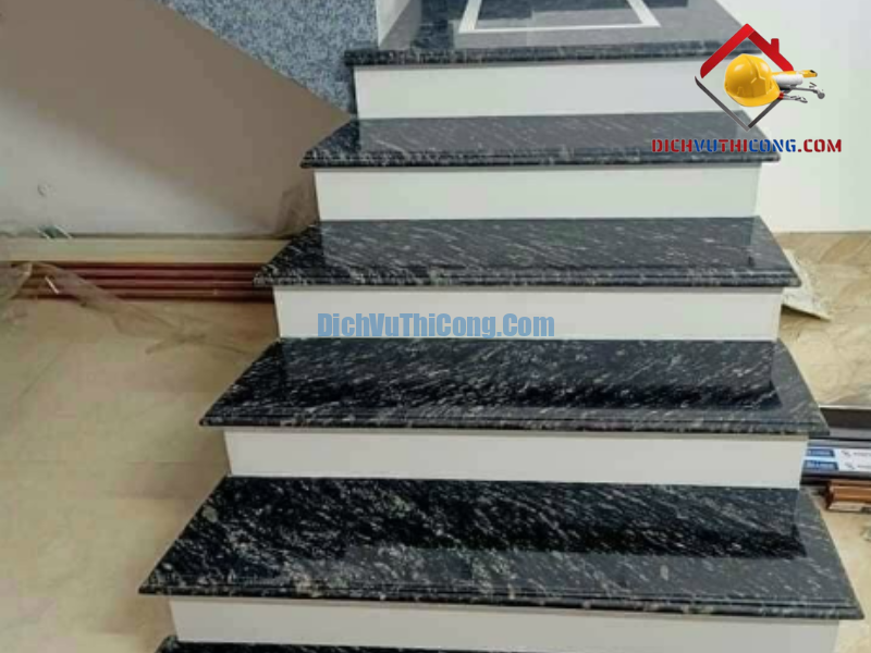 cac-mau-da-cau-thang-dep-8-dichvuthicong