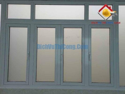 thi-cong-nhom-kinh-cu-chi-dichvuthicong