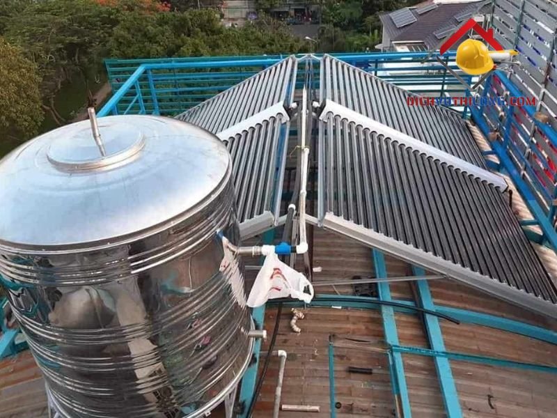 may-nuoc-nong-nang-luong-mat-troi-quan-12-dichvuthicong-3