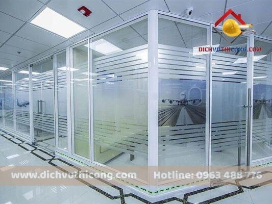 thi-cong-nhom-kinh-long-an-dichvuthicong